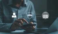 فخ التاجيل الرقمي.. لماذا قد يكلفك تجاهل تحديثات الهاتف ثروتك وبياناتك الخاصة؟