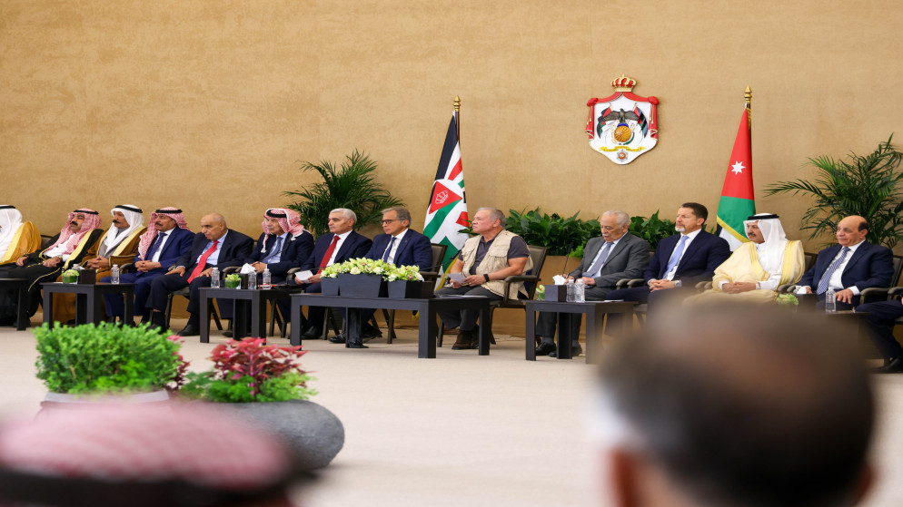 الملك يؤكد جاهزية القوات المسلحة لحماية حدود الاردن وتنمية المحافظات