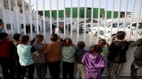 سباق مع الموت في غزة: التحويلات الطبية حبر على ورق وآلاف المرضى ينتظرون طوق النجاة
