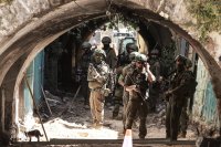 توتر امني بالضفة الغربية حملات اعتقال واسعة وعمليات هدم تطال منازل الفلسطينيين
