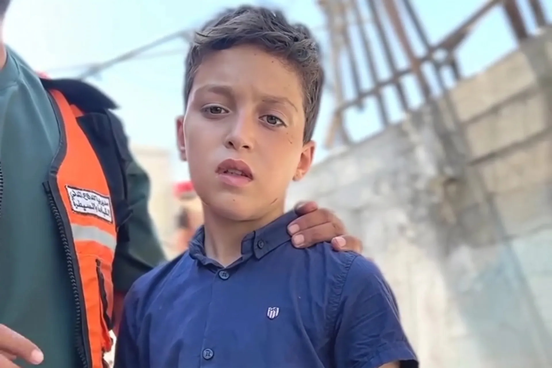 مأساة الطفل محمد في غزة.. رحلة البحث عن عائلته تحت الركام