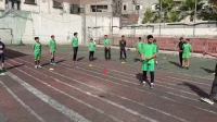 ملاعب غزة تحت القصف: كيف يواجه الاطفال واقع الحرب بكرة قدم متهالكة؟