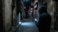 خلف الستار الرقمي: كيف يغذي الدارك ويب الجرائم في الشارع المصري
