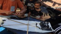 ملاحقة طفولة غزة في السماء: لماذا يخشى الاحتلال طائرات الورق البسيطة