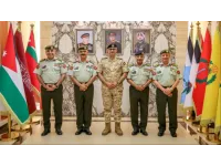 ترفيع ضباط إلى رتبة لواء وإحالتهم إلى التقاعد