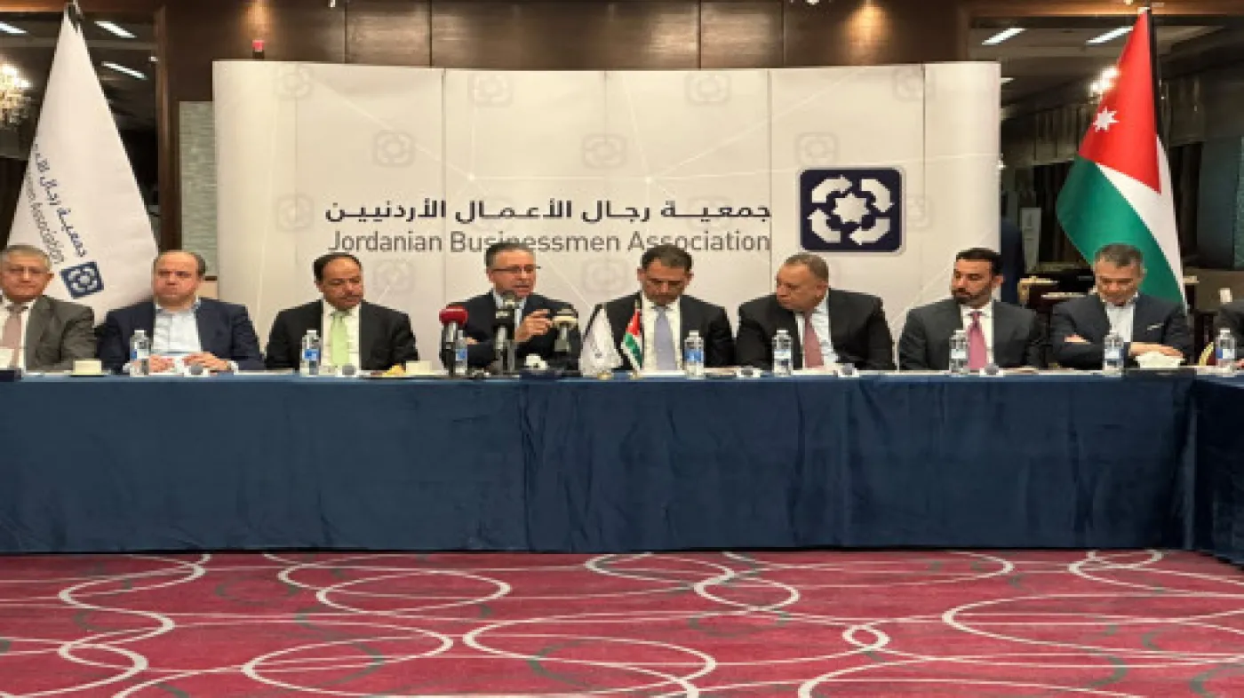 وزير الصناعة والتجارة: ممرات بديلة حال إغلاق باب المندب وحركة البواخر إلى الأردن طبيعية