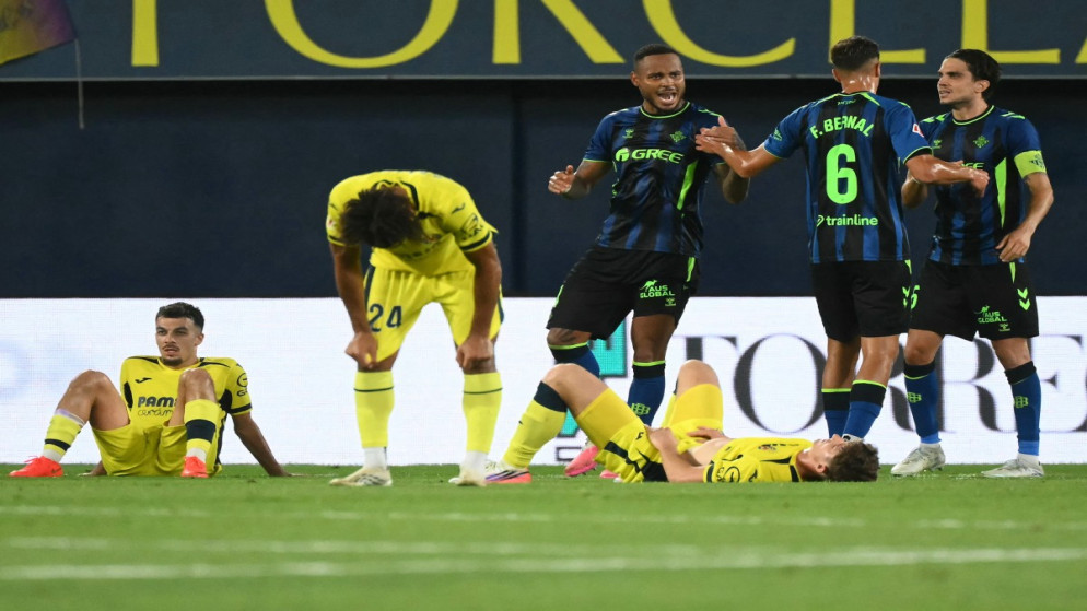 ريال بيتيس يقتنص فوزا ثمينا ويطارد الكبار في الدوري الاسباني