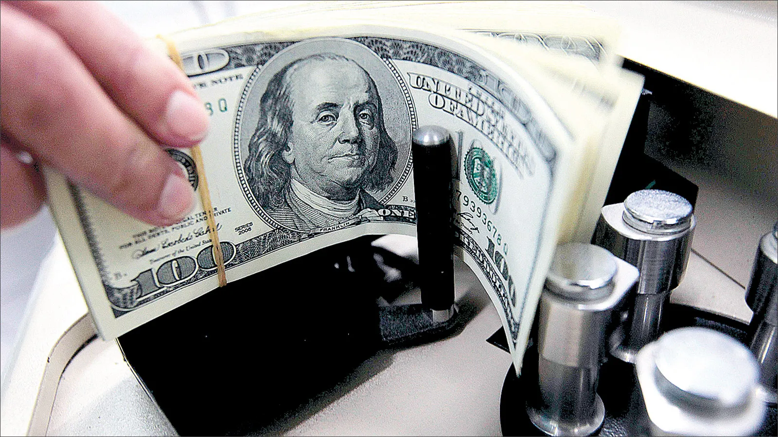 هزات في اسواق الدين العالمية مع تراجع حيازات السندات الامريكية وتغيير استراتيجية بنك انجلترا