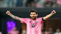 ليونيل ميسي يحصد الدكتوراه الفخرية قبل وداعية المنتخب الارجنتيني