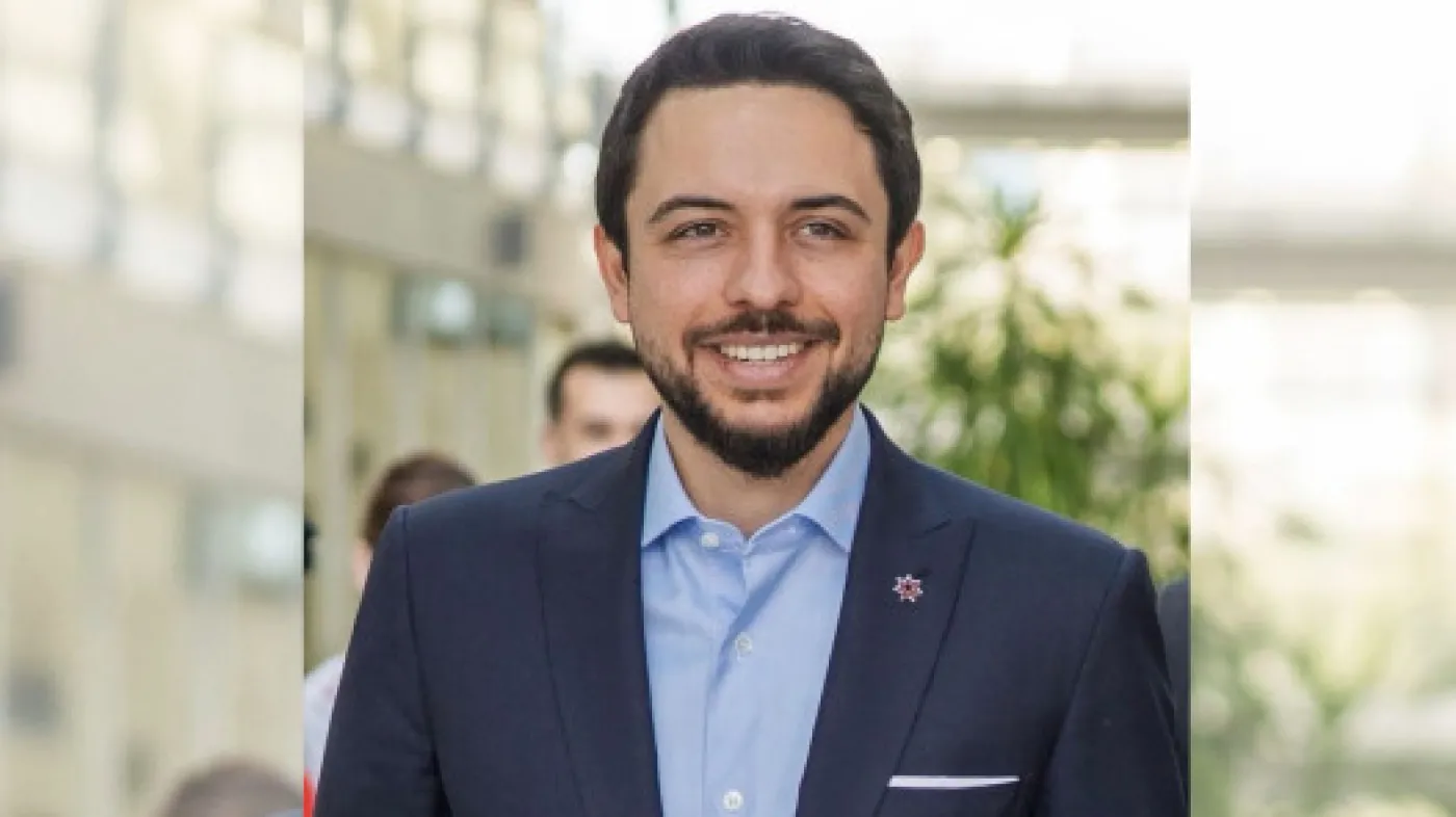 مندوبا عن الملك.. ولي العهد يشارك في قمة دول جنوب أوروبا "ميد 9"