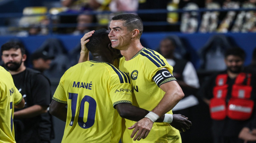 النصر والقادسية يواصلان مطاردة الصدارة في الدوري السعودي