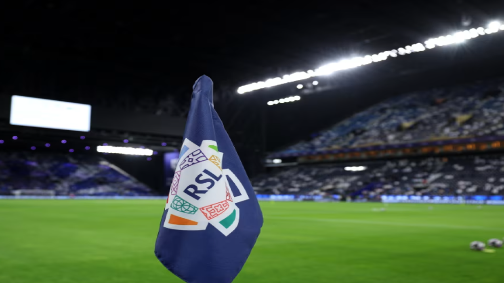 تاجيل مواجهة ابها والفيصلي في الدوري السعودي بسبب تعثر رحلات الطيران
