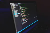 فضيحة تقنية.. ذكاء اصطناعي ينتحل صفة شاهد عيان ويبلغ الشرطة عن جريمة وهمية