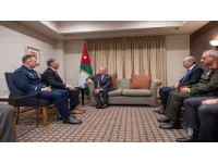 الملك يشدد على ضرورة احترام سيادة الدول العربية وضمان أمنها