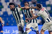 الشباب يستعيد توازنه في الدوري السعودي والحزم يقتنص تعادلا ثمينا