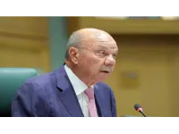 الفايز: الوحدة الوطنية خط أحمر.. وجريمة الكرك لن تنال من تماسك الأردنيين
