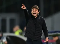 زلزال في مانشستر يونايتد.. قائمة بدلاء مايكل كاريك تثير الجدل
