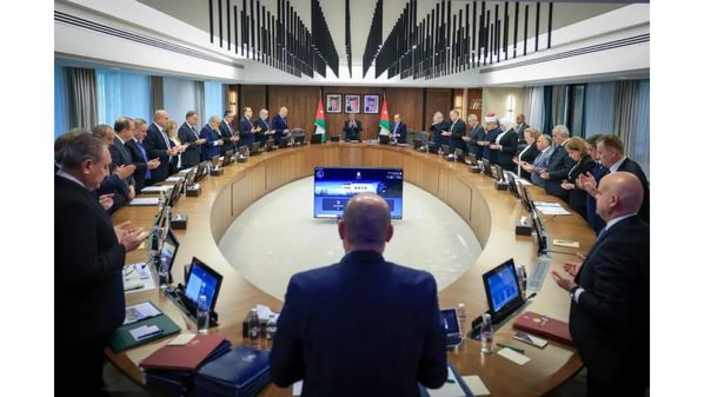 رئيس الوزراء يؤكد ضرورة اجتثاث الفكر التكفيري والتطرف من جذوره