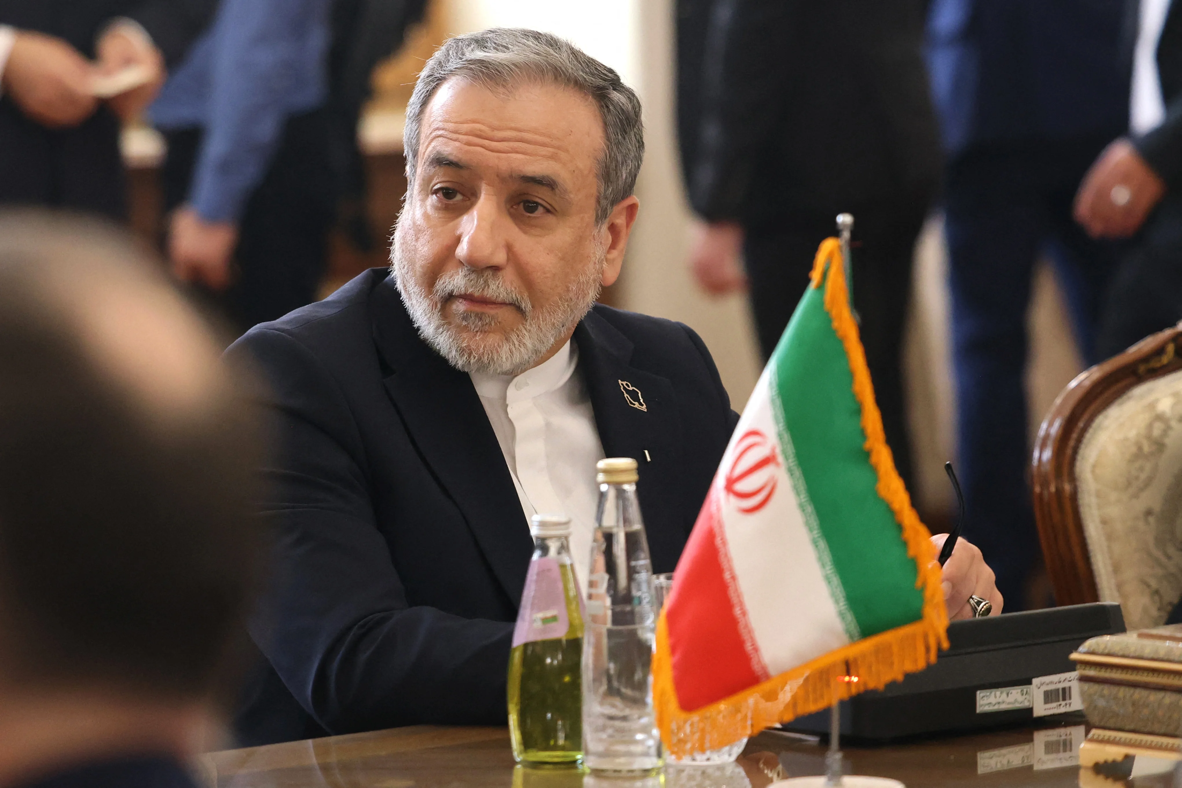 تحركات دبلوماسية مكثفة لطهران لانهاء التوتر في الشرق الاوسط